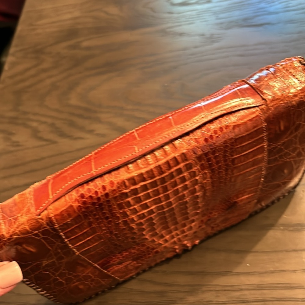 Vintage Alligator Clutch Bag with Handle Top - Picture 3 of 8